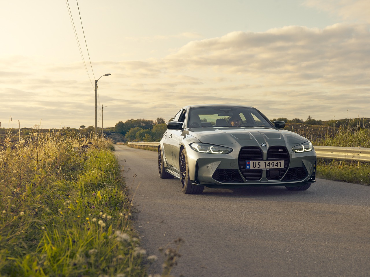 제네시스 G70과 BMW 3시리즈 실내 공간 비교